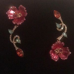 Betsey Johnson Flower Mismatch Drop Earrings 🎁💝
